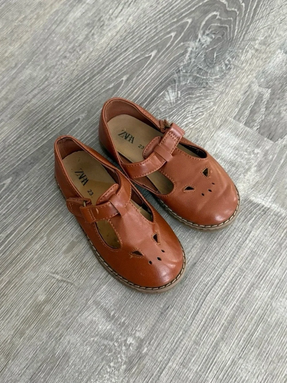 Zara Kids Tan Mary Jane Shoes with T-Strap